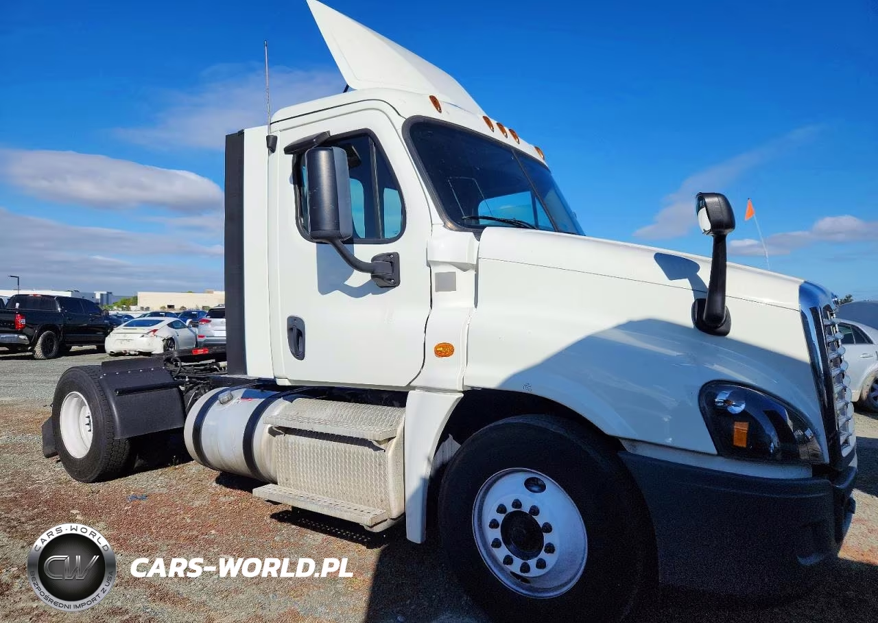 2018 Freightliner Cascadia 1 - Semi Truck