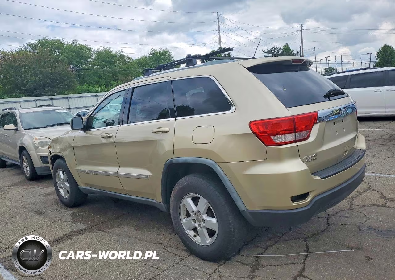 2011 Jeep Grand Cherokee Laredo VIN:1J4RR4GG6BC581362 - 2
