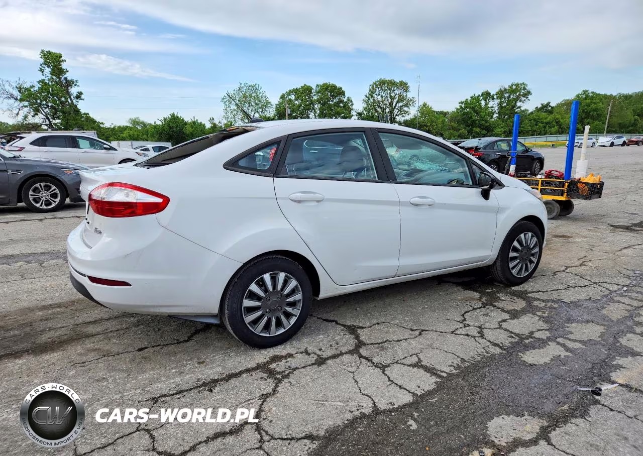 2019 Ford Fiesta S VIN:3FADP4AJ8KM105208 - 3