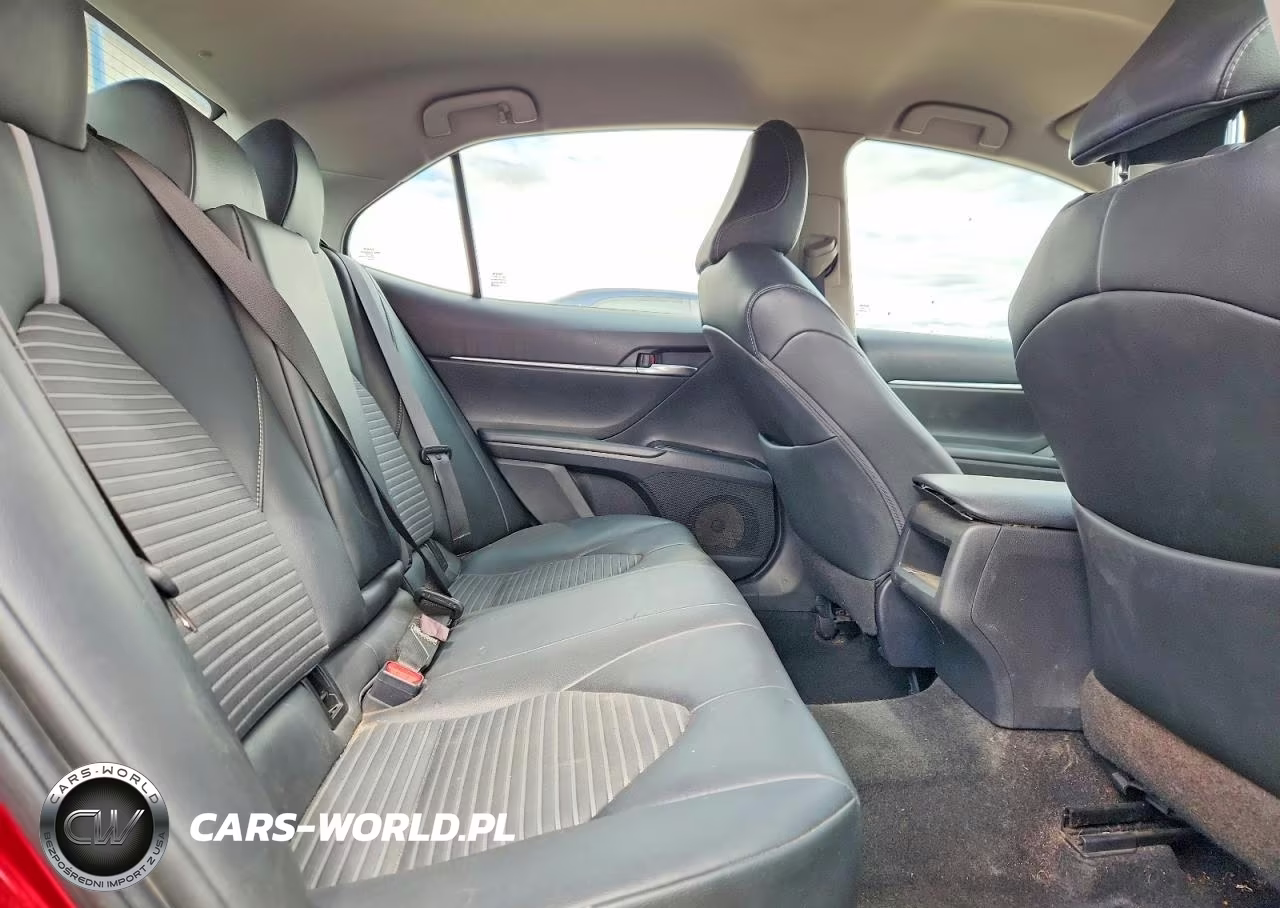 2018 Toyota Camry Se VIN:4T1B11HK5JU592096 - 10