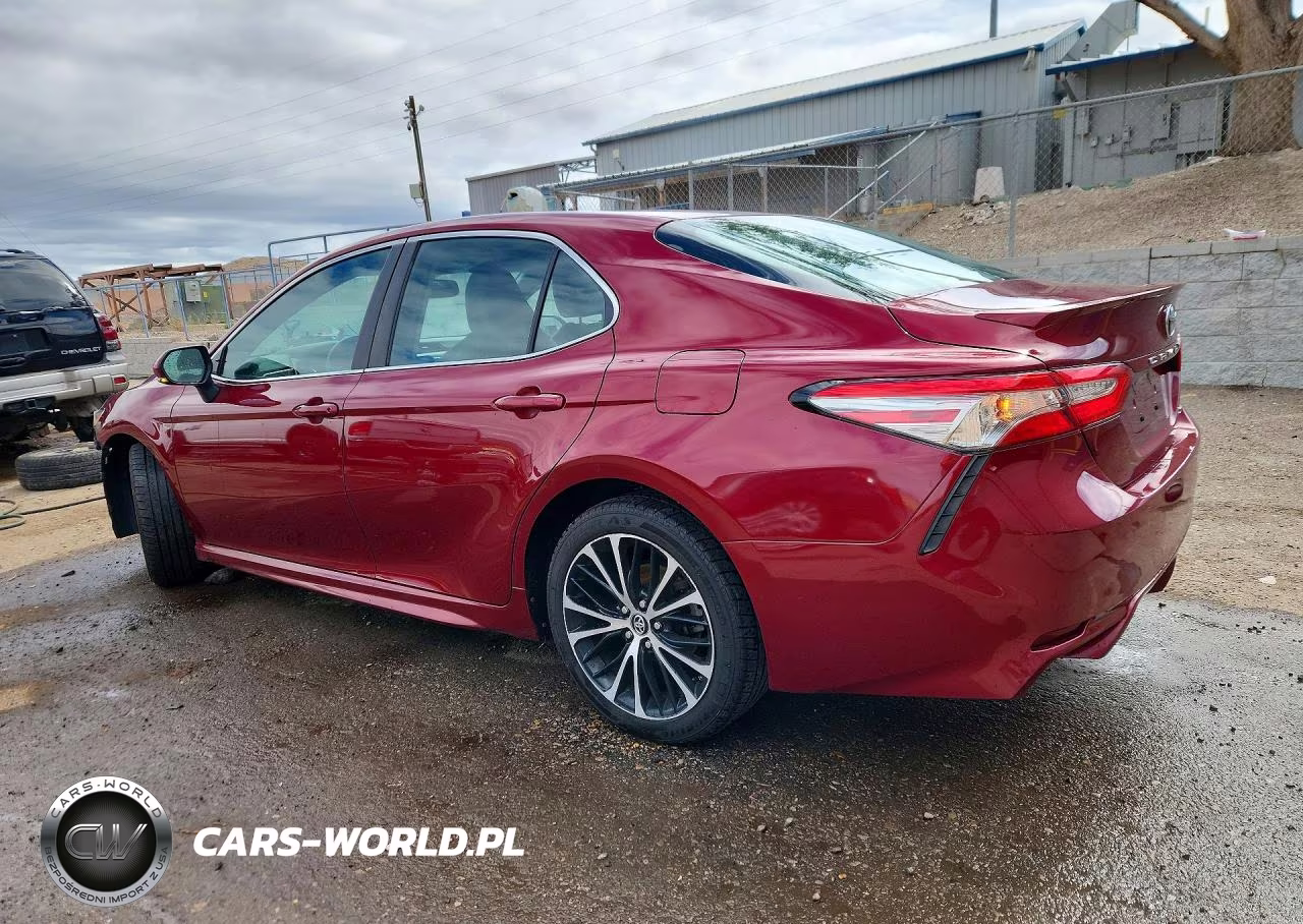 2018 Toyota Camry Se VIN:4T1B11HK5JU592096 - 2
