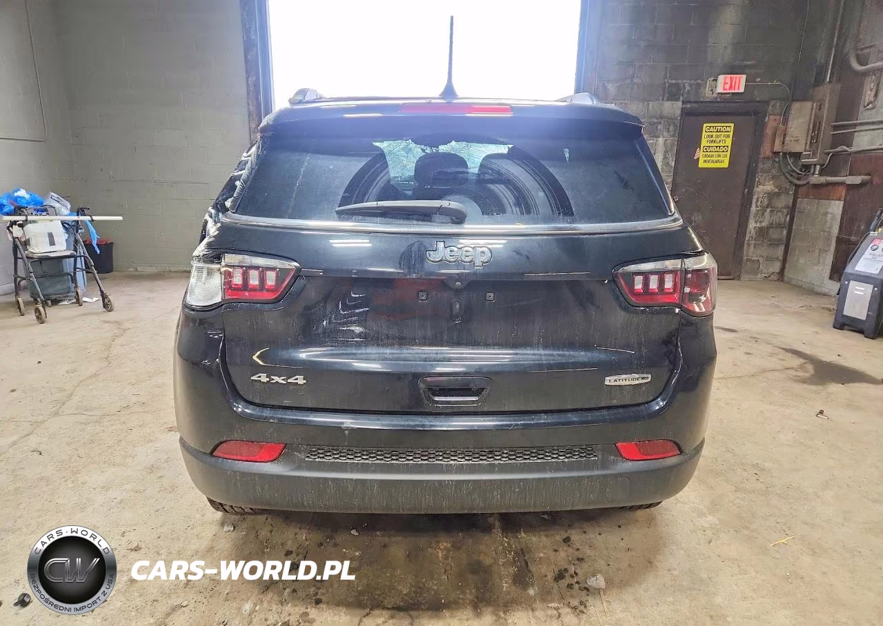 2023 Jeep Compass Latitude Lux VIN:3C4NJDFN3PT502141 - 6
