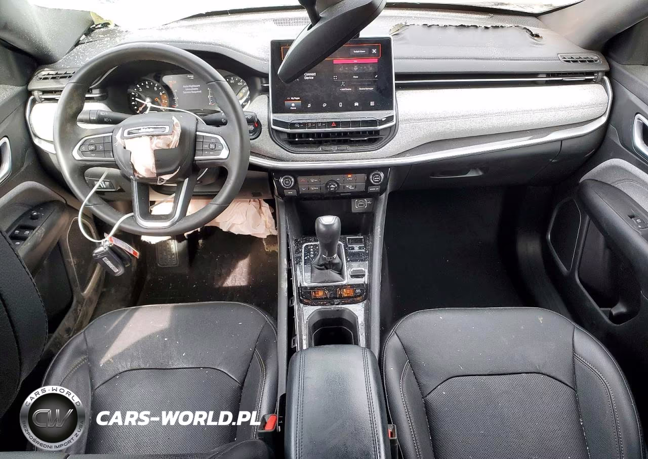 2023 Jeep Compass Latitude Lux VIN:3C4NJDFN3PT502141 - 8