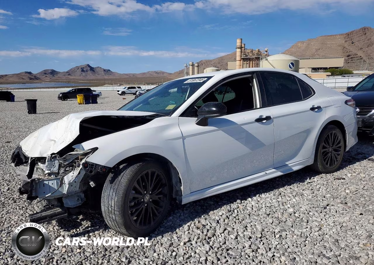 2020 Toyota Camry Se Nightshade