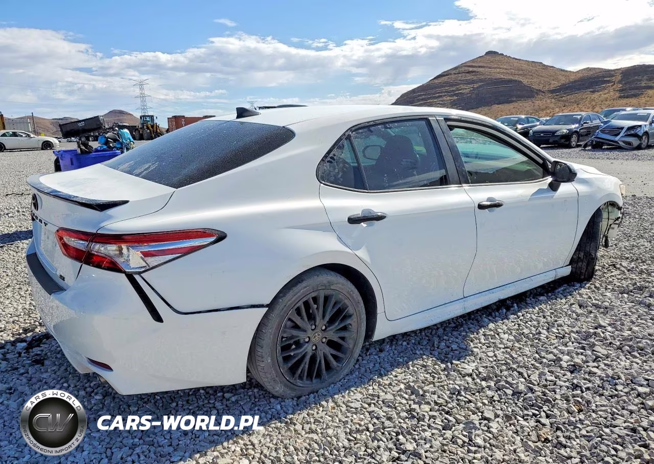 2020 Toyota Camry Se Nightshade VIN:4T1G11AK6LU374459 - 3