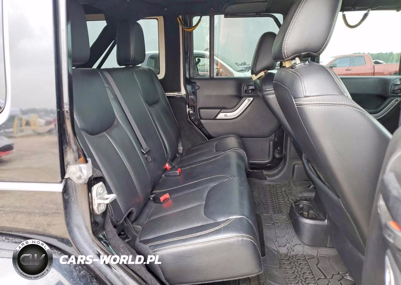 2016 Jeep Wrangler Unlimited Rubicon VIN:1C4BJWFG5GL179979 - 11