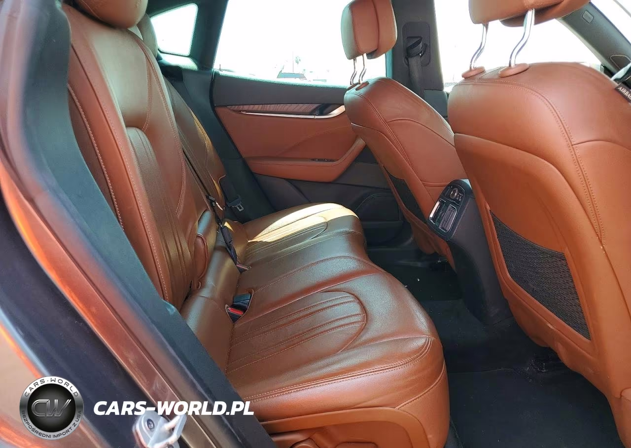 2022 Maserati Levante Base VIN:ZN661XUAXNX393408 - 11