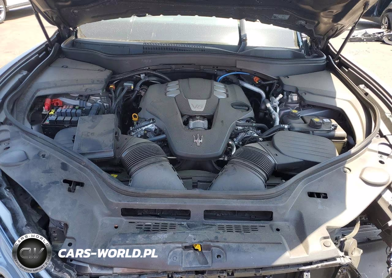 2022 Maserati Levante Base VIN:ZN661XUAXNX393408 - 12