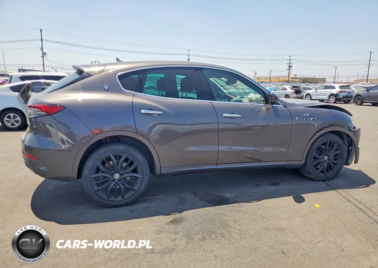 2022 Maserati Levante Base VIN:ZN661XUAXNX393408 - 3