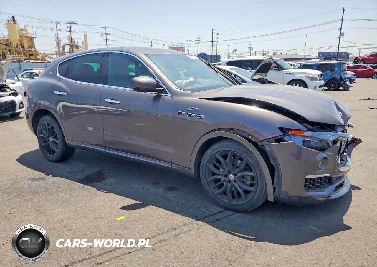 2022 Maserati Levante Base VIN:ZN661XUAXNX393408 - 4