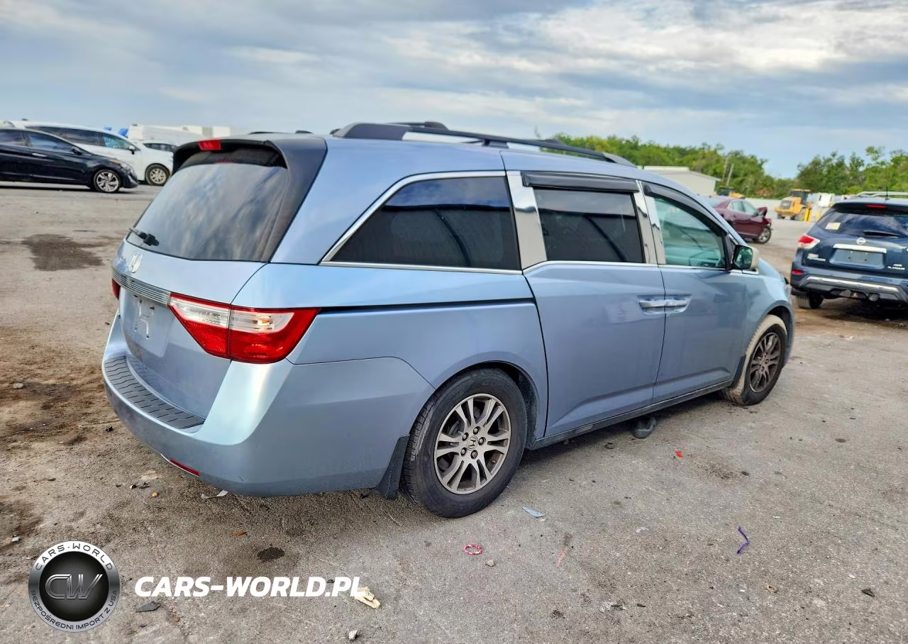2013 Honda Odyssey Exl VIN:5FNRL5H64DB030839 - 3