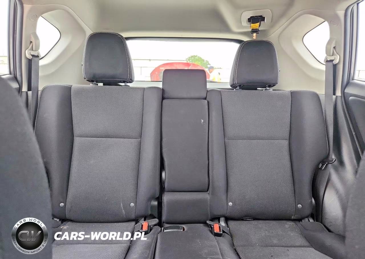 2016 Toyota Rav4 Xle VIN:2T3RFREV7GW445596 - 10