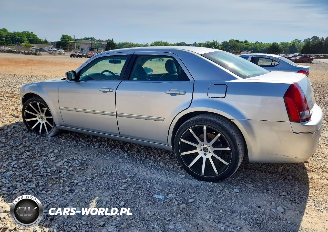 CHRYSLER 300 VIN:2C3KA53G17H828726 - 2