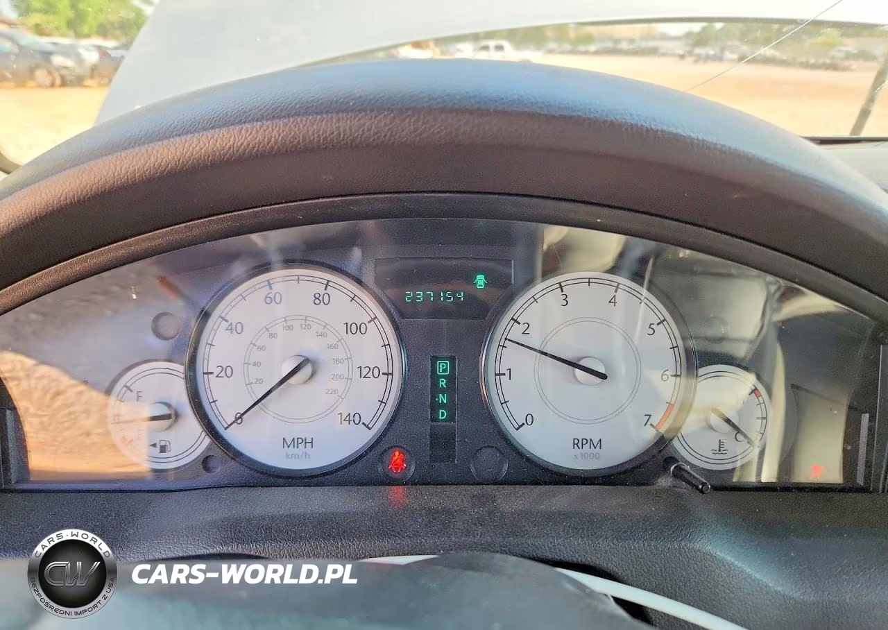 CHRYSLER 300 VIN:2C3KA53G17H828726 - 9
