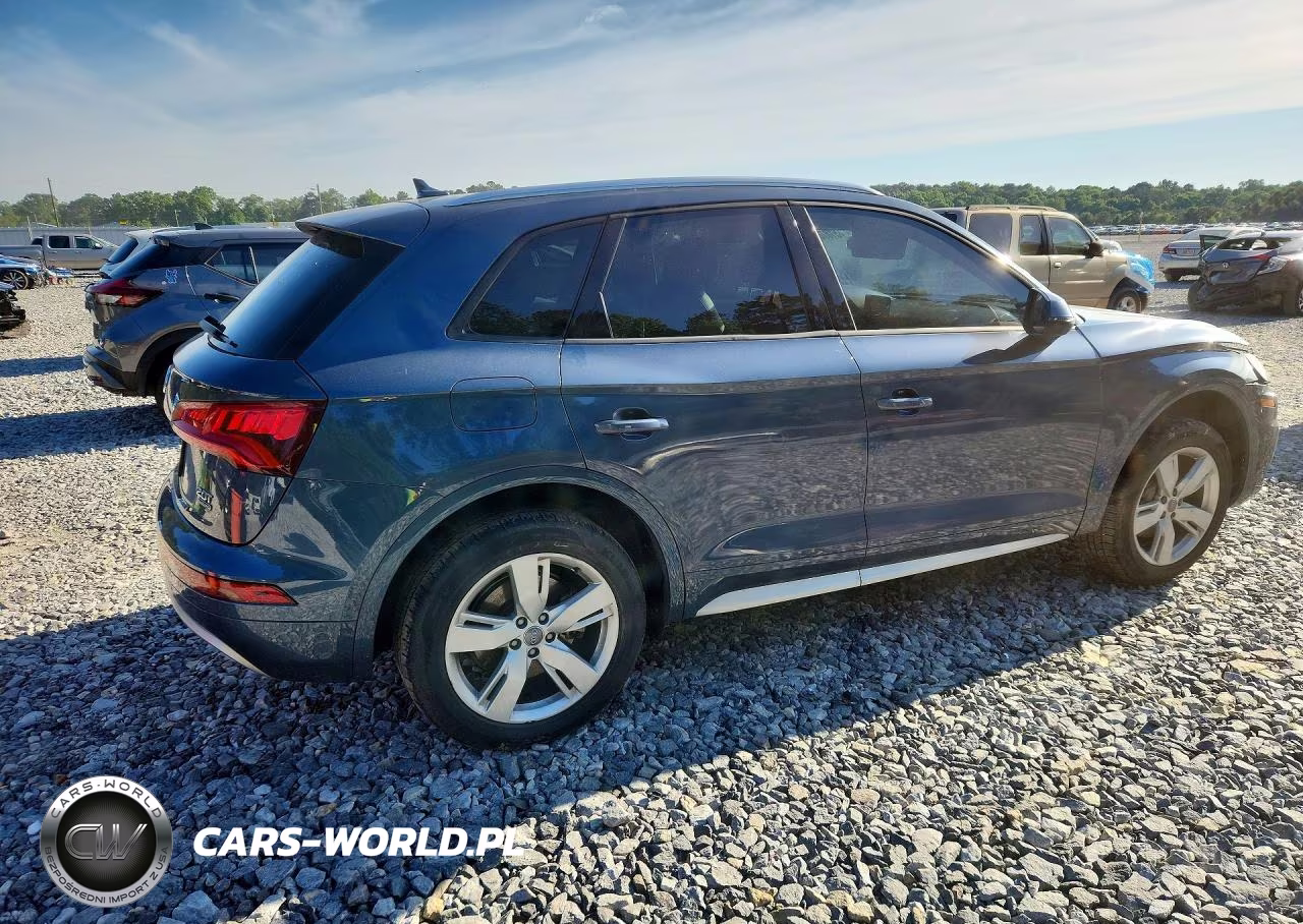 2018 Audi Q5 Premium VIN:WA1ANAFY0J2134242 - 3