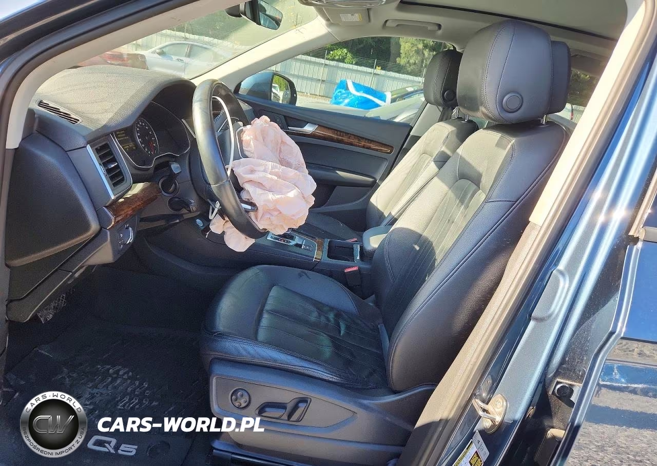 2018 Audi Q5 Premium VIN:WA1ANAFY0J2134242 - 7