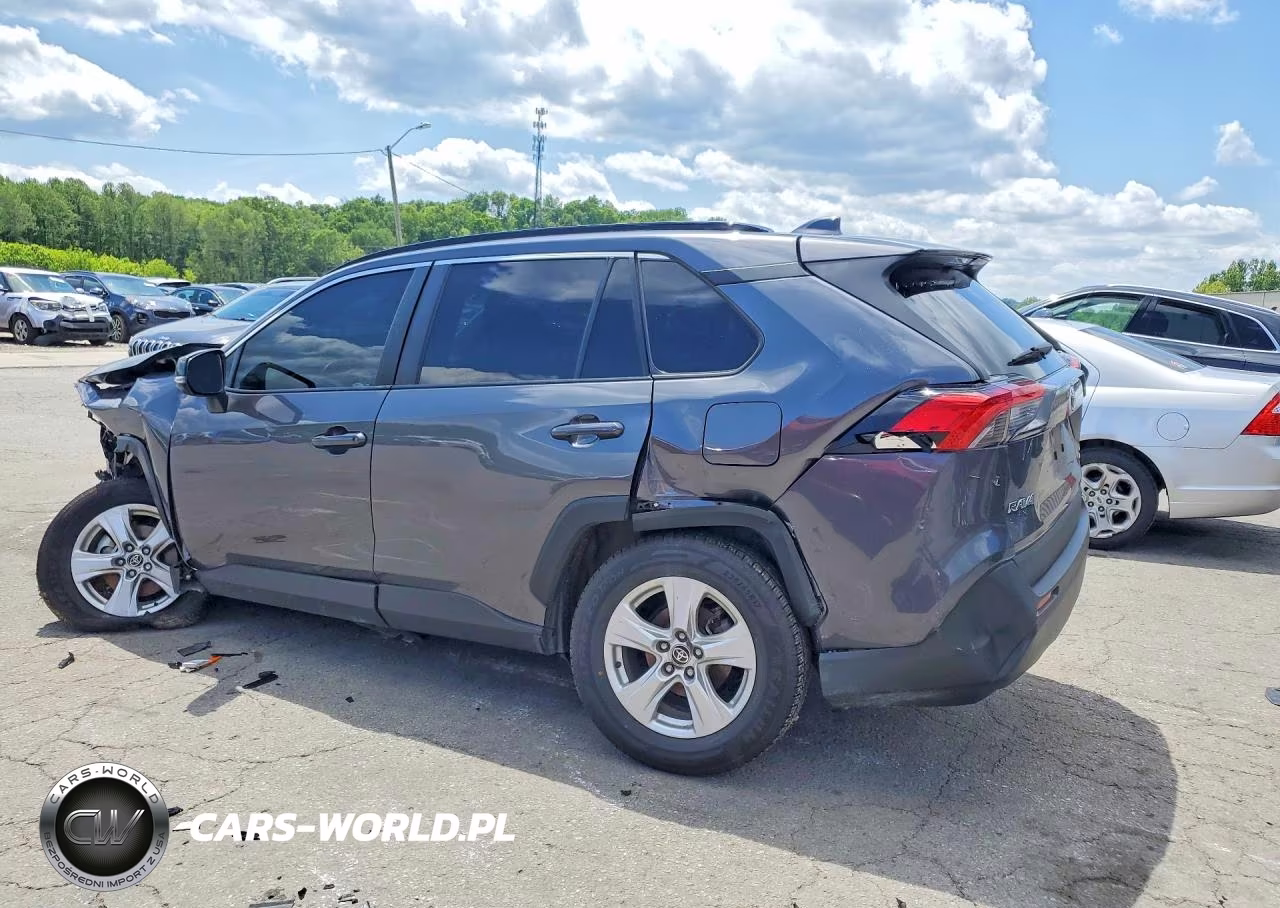 2021 Toyota Rav4 Xle VIN:2T3P1RFV1MC195029 - 2
