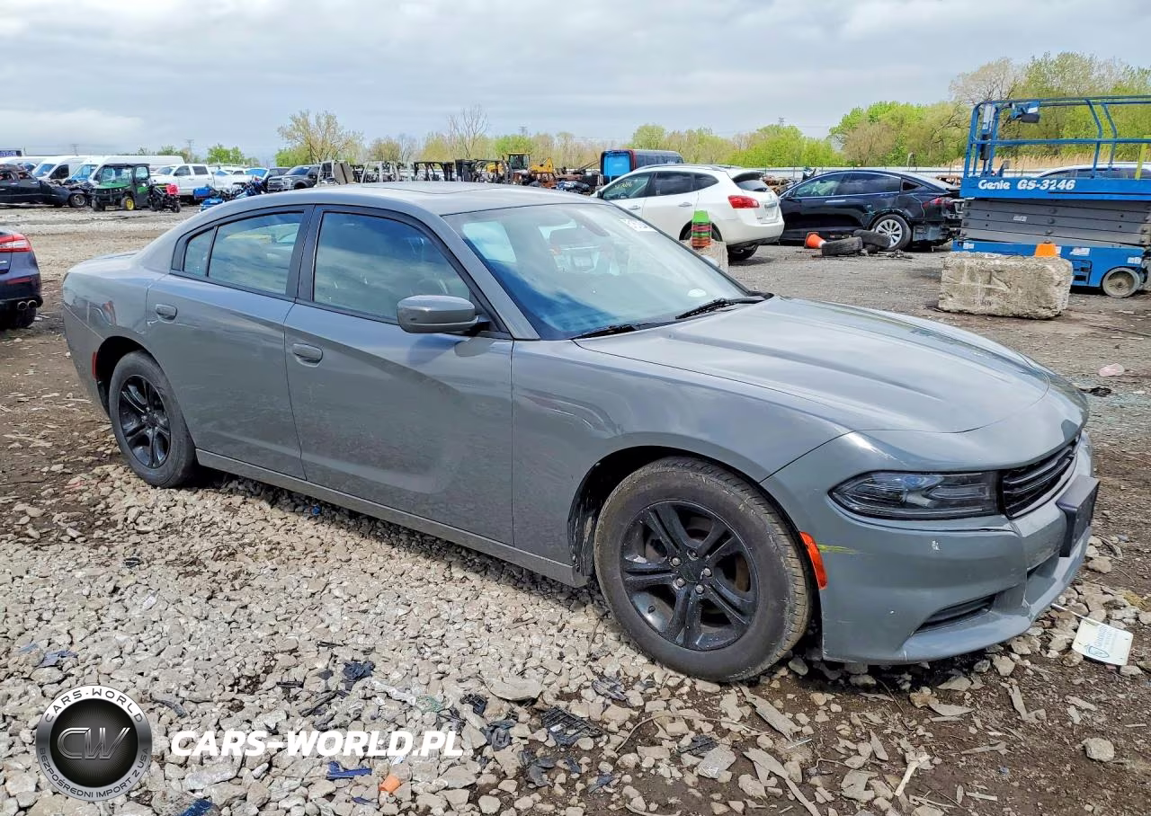 2019 Dodge Charger Sxt VIN:2C3CDXBG9KH725734 - 4