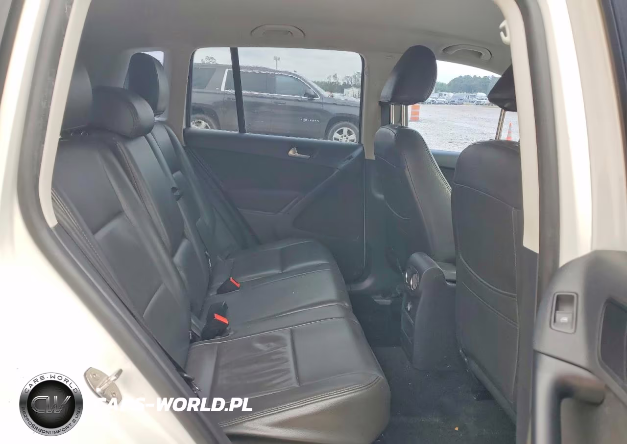 2018 Volkswagen Tiguan Limited VIN:WVGBV7AX6JK001878 - 11