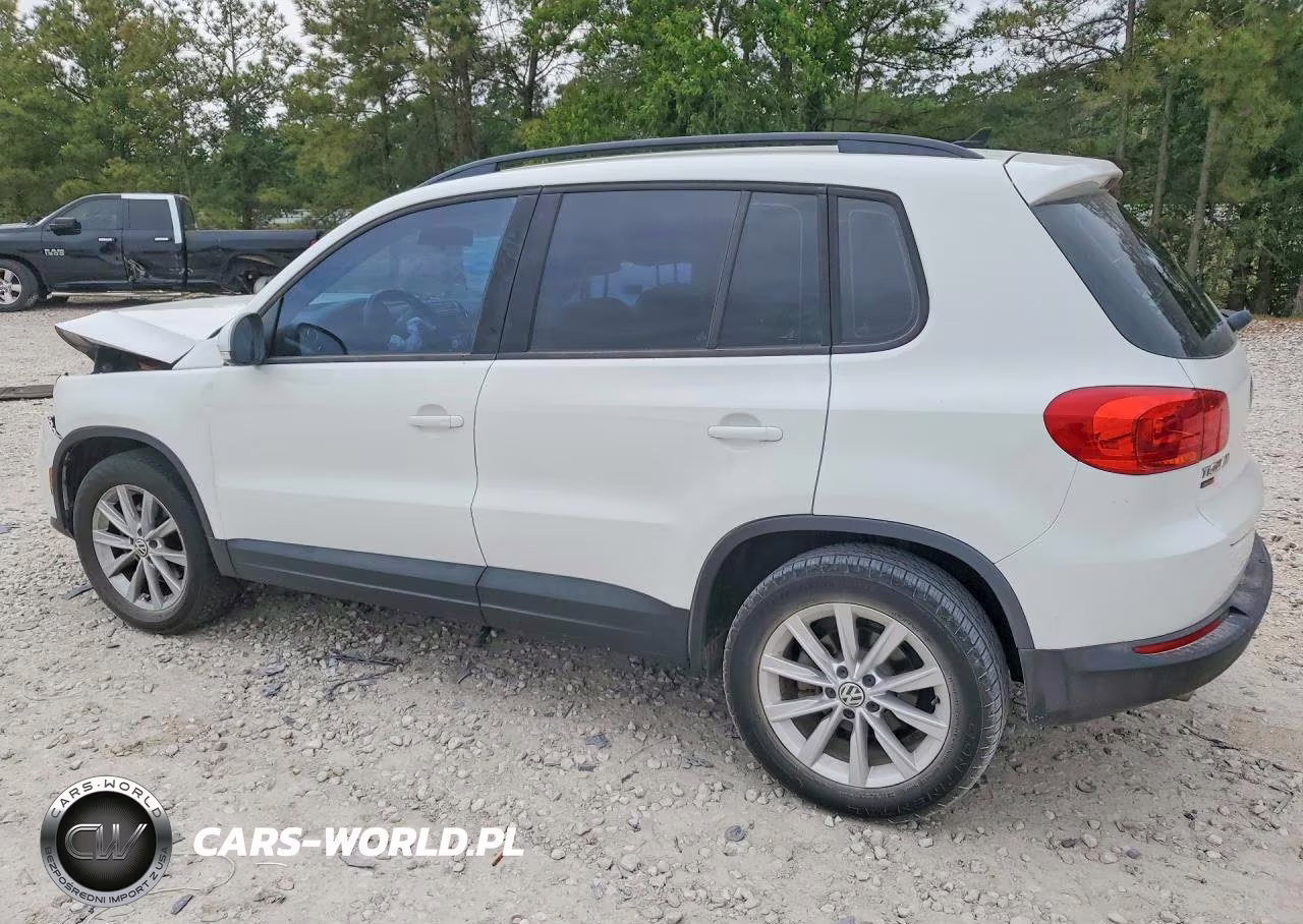 2018 Volkswagen Tiguan Limited VIN:WVGBV7AX6JK001878 - 2
