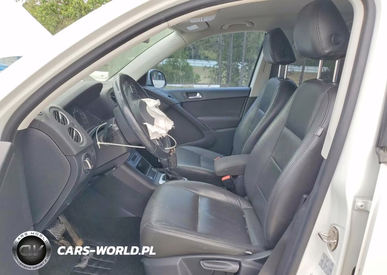 2018 Volkswagen Tiguan Limited VIN:WVGBV7AX6JK001878 - 7