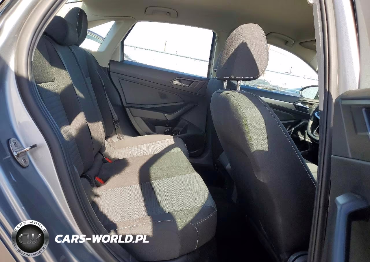 2024 Volkswagen Jetta S VIN:3VW5M7BU4RM076461 - 10