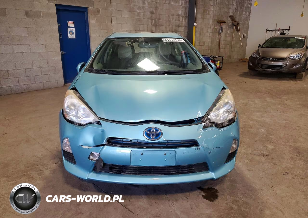 2013 Toyota Prius C Two VIN:JTDKDTB39D1043015 - 5