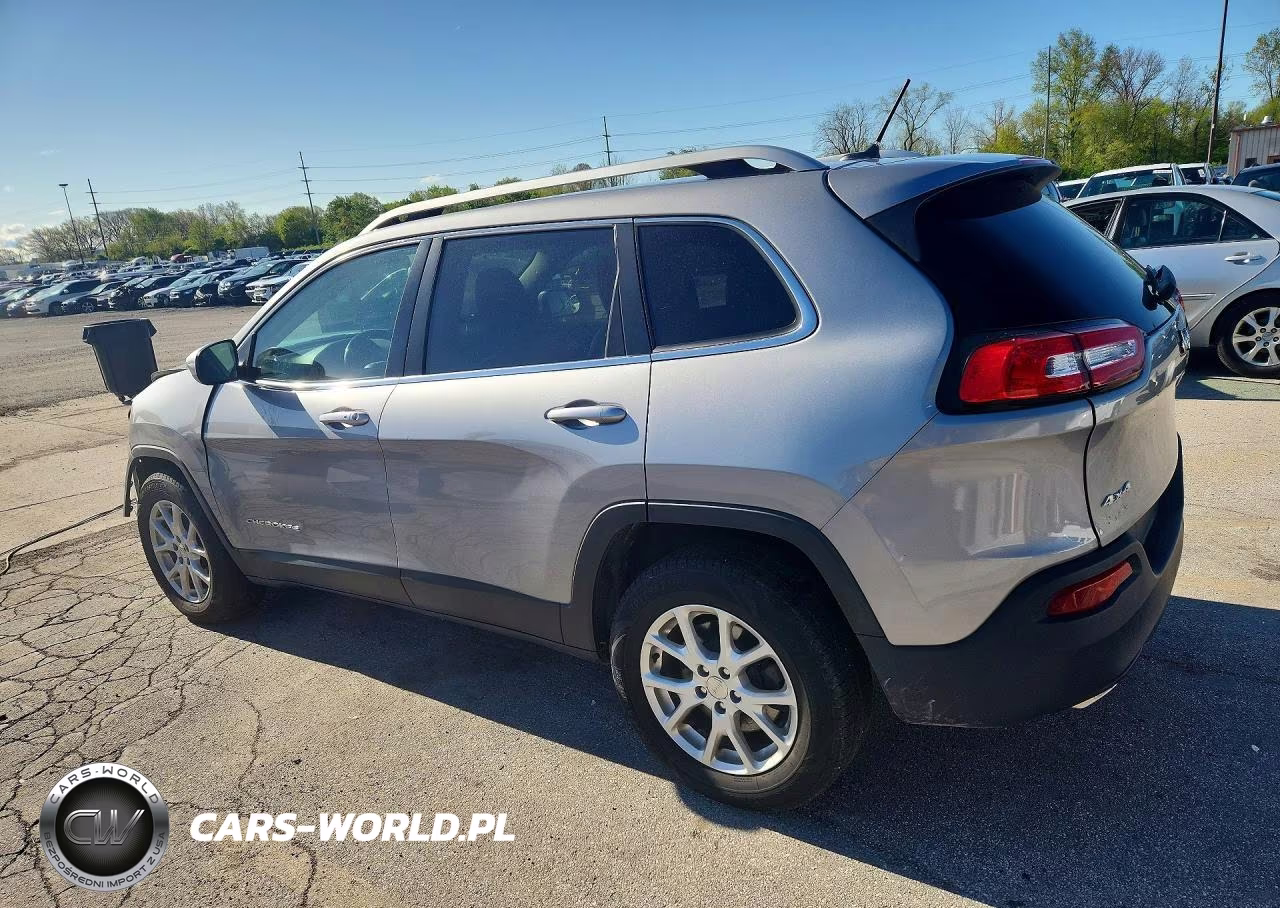 2015 Jeep Cherokee Latitude VIN:1C4PJMCSXFW619176 - 2