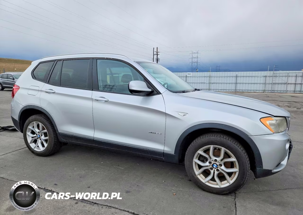2011 BMW X3 xDrive35I VIN:5UXWX7C55BLL15446 - 4