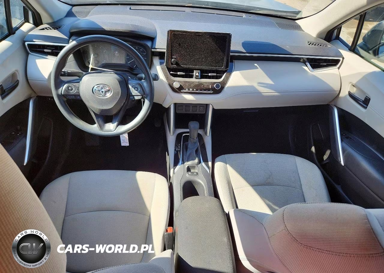 2023 Toyota Corolla Cross L VIN:7MUAAAAG4PV065742 - 8