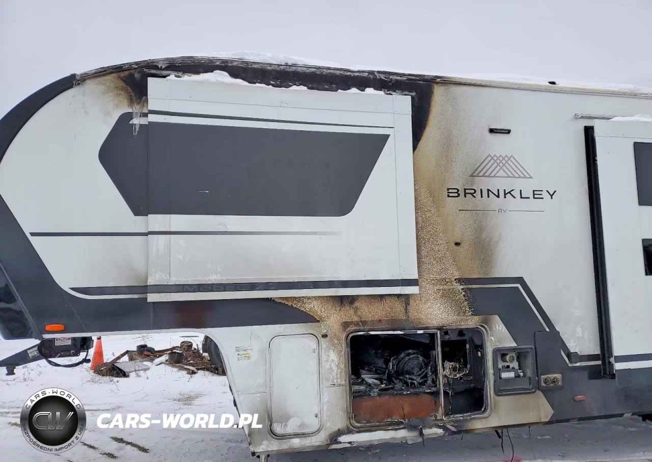 2024 Camper Unknown VIN:7T0FZ4325RA002031 - 9