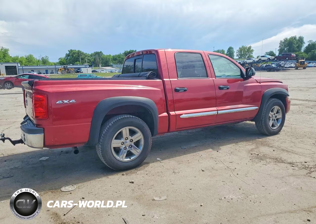 2008 Dodge Dakota Quad Laramie VIN:1D7HW58N98S599551 - 3