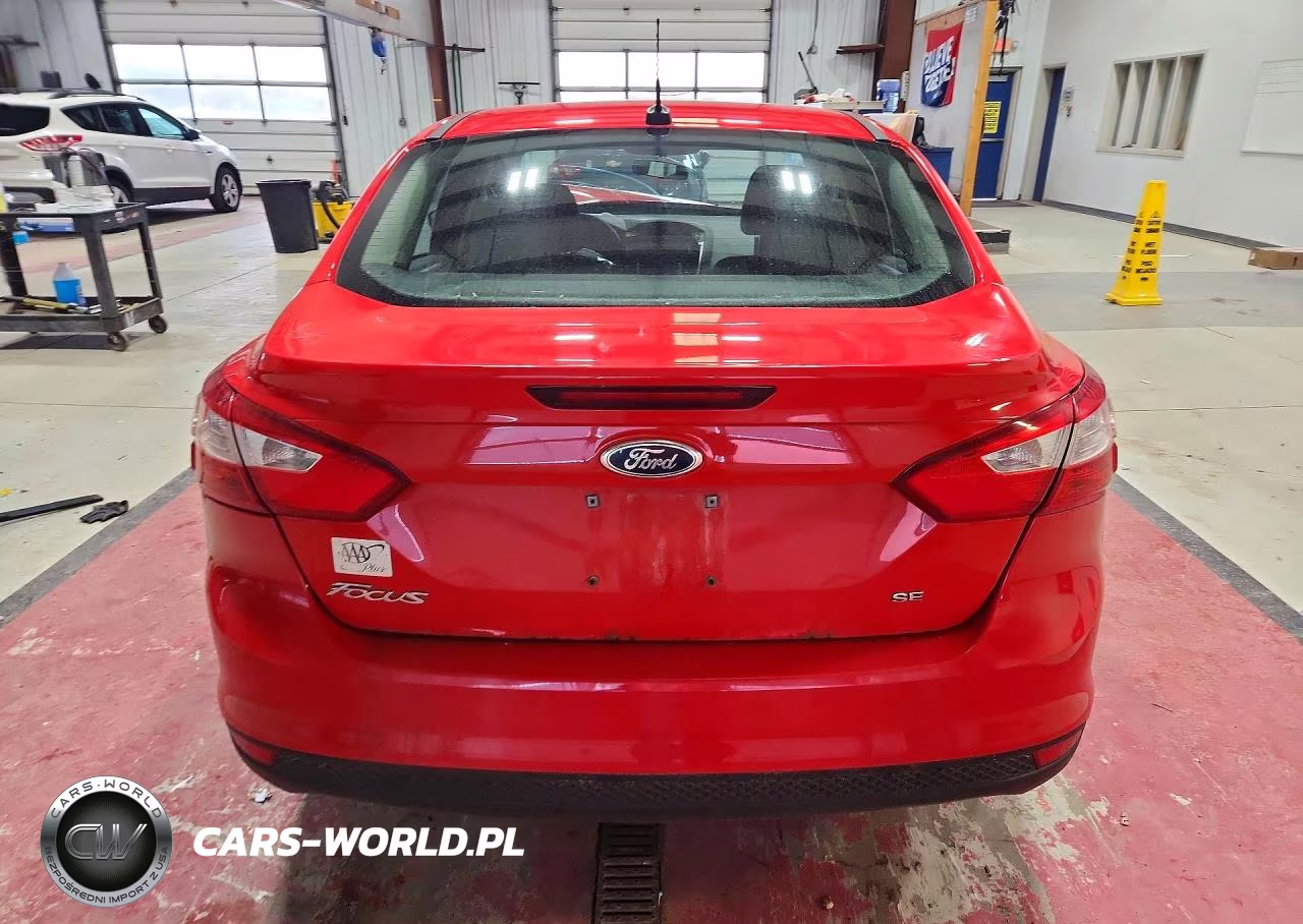 2014 Ford Focus Se VIN:1FADP3F23EL295579 - 6