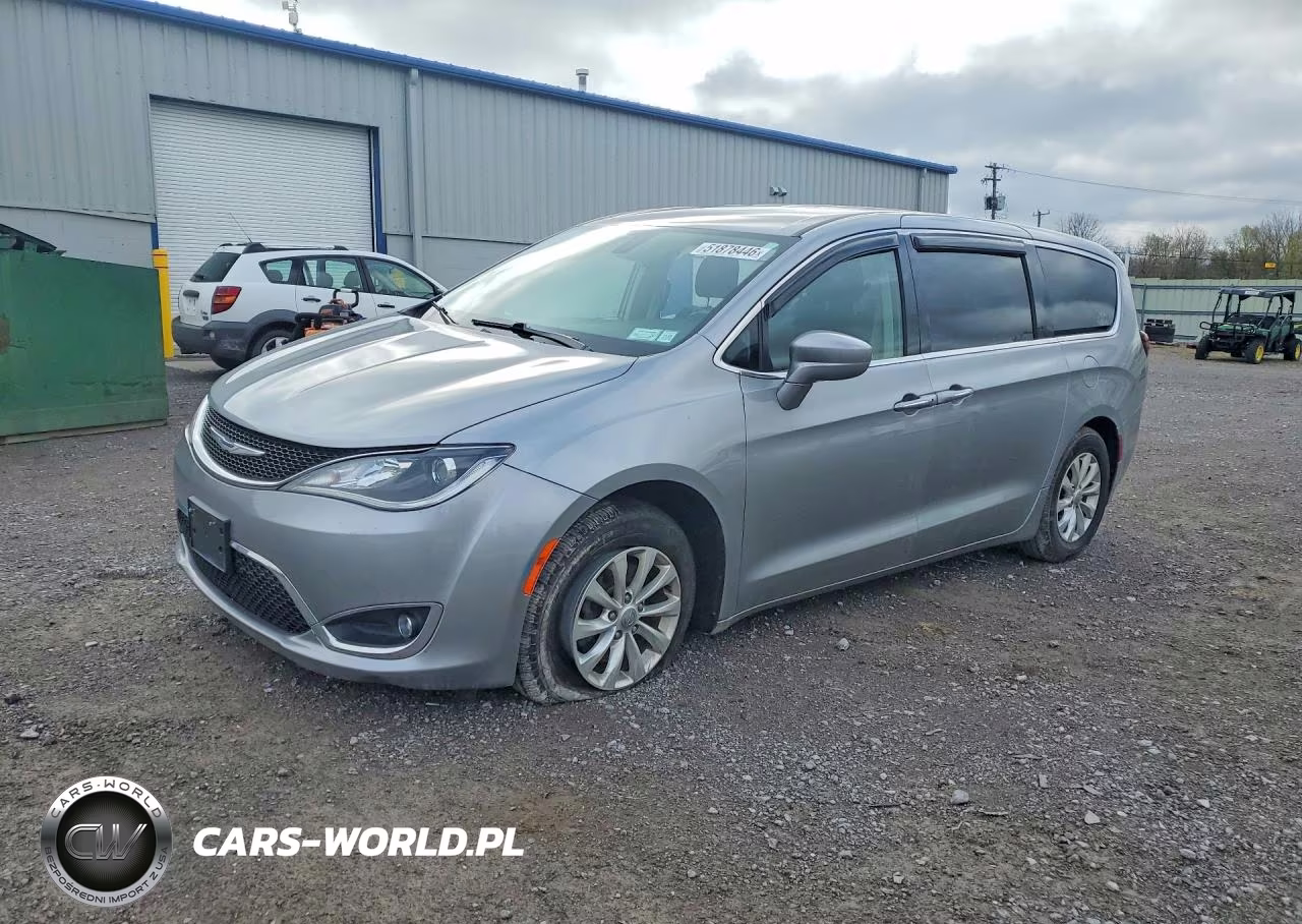 2019 Chrysler Pacifica Touring Plus