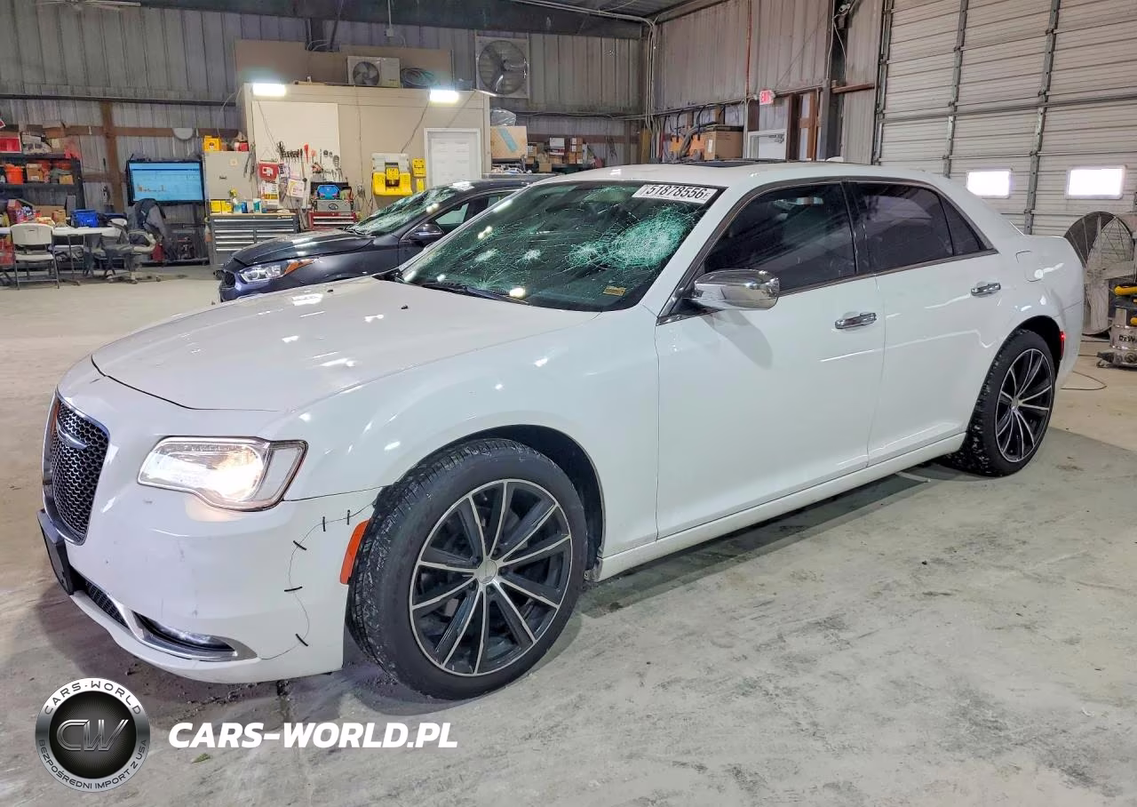 2016 Chrysler 300C
