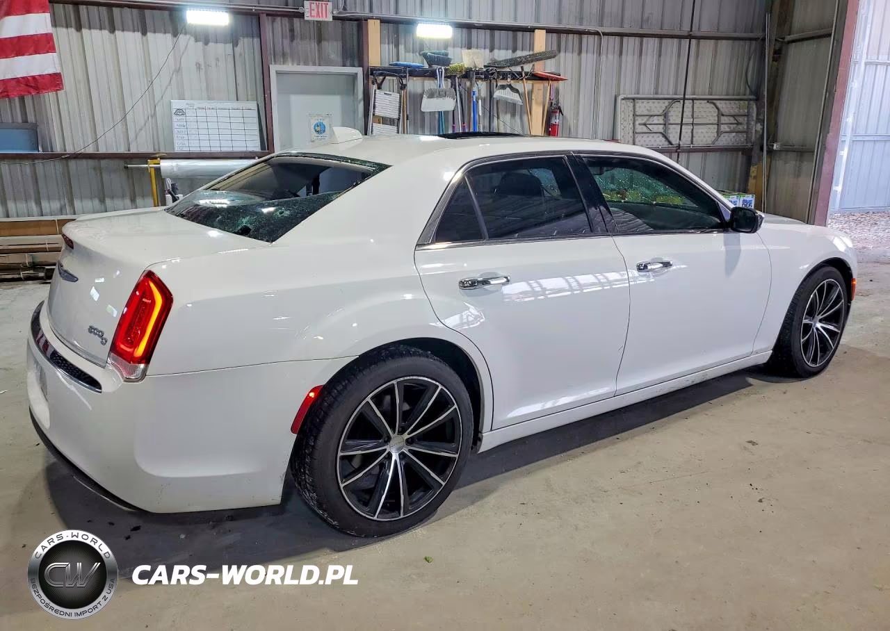 2016 Chrysler 300C VIN:2C3CCAEG7GH348498 - 3