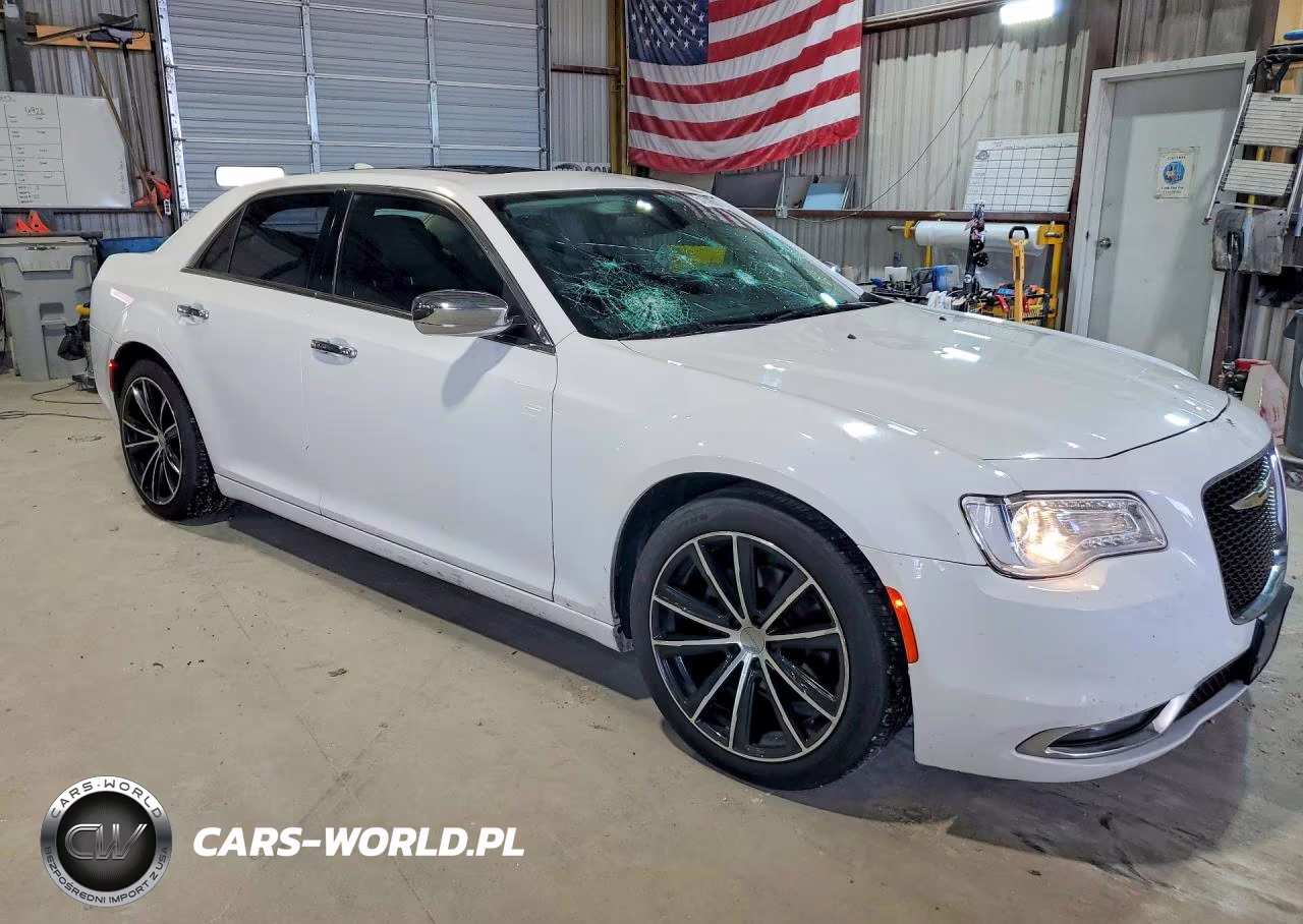 2016 Chrysler 300C VIN:2C3CCAEG7GH348498 - 4