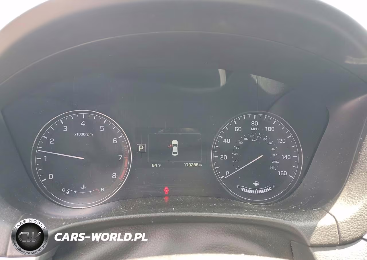 2015 Hyundai Genesis 3.8L VIN:KMHGN4JE3FU015221 - 9