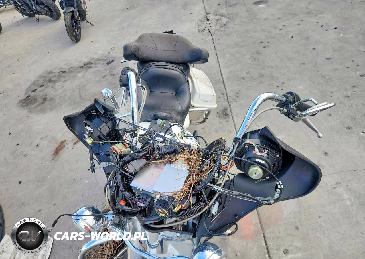 2006 Harley-Davidson Flhtcui VIN:1HD1FCW186Y645539 - 5