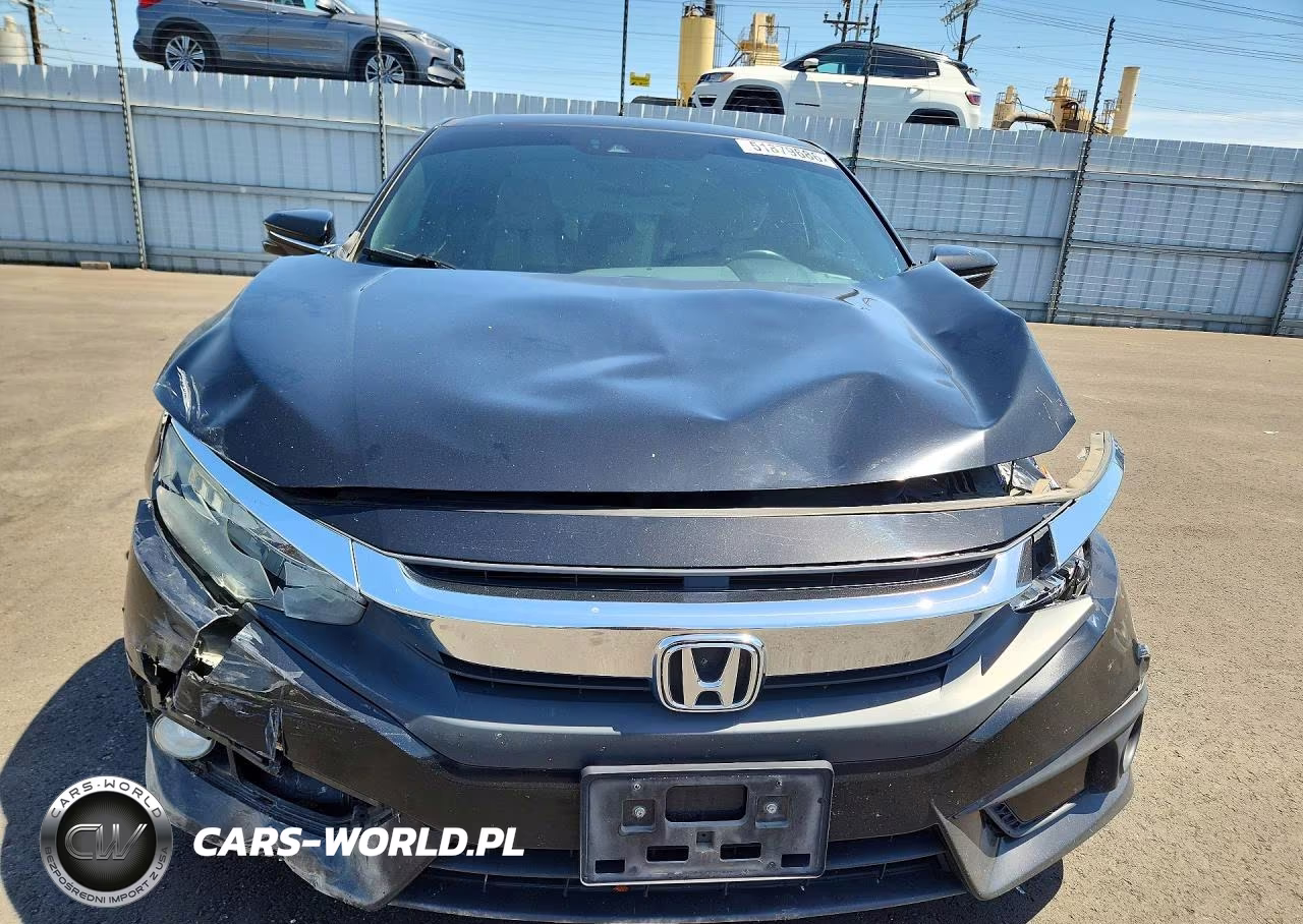 2017 Honda Civic Touring VIN:2HGFC3B91HH353788 - 5