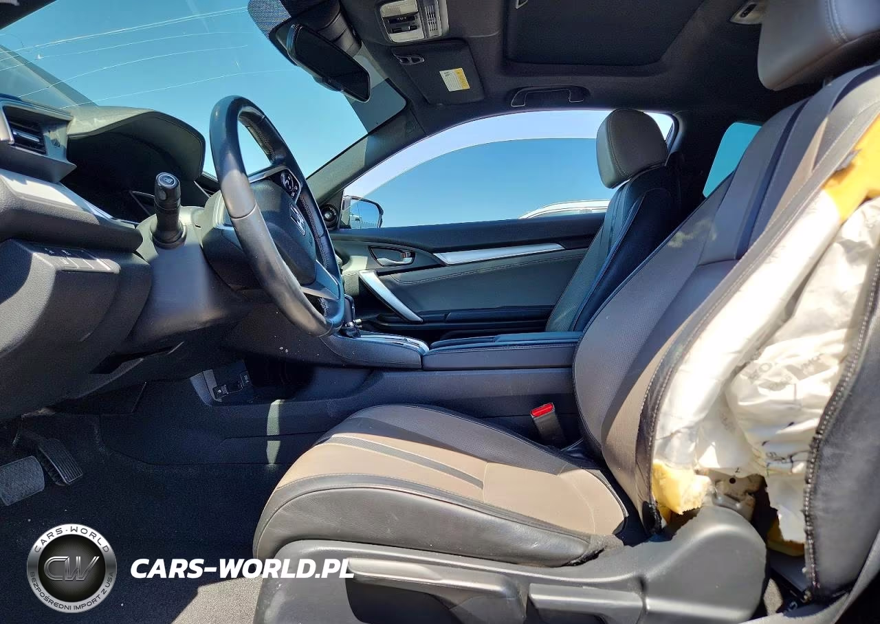 2017 Honda Civic Touring VIN:2HGFC3B91HH353788 - 7