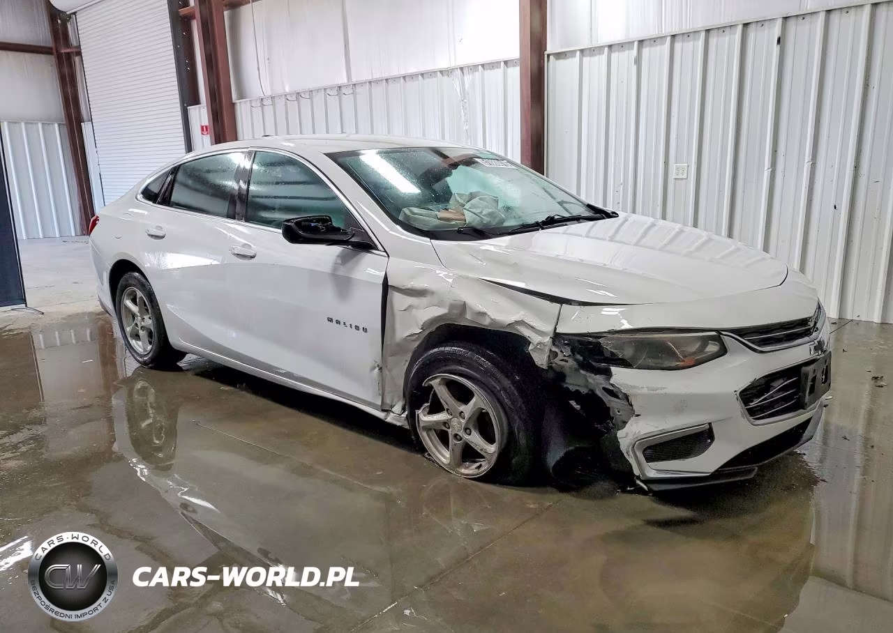 2017 Chevrolet Malibu Ls VIN:1G1ZC5ST0HF215155 - 4