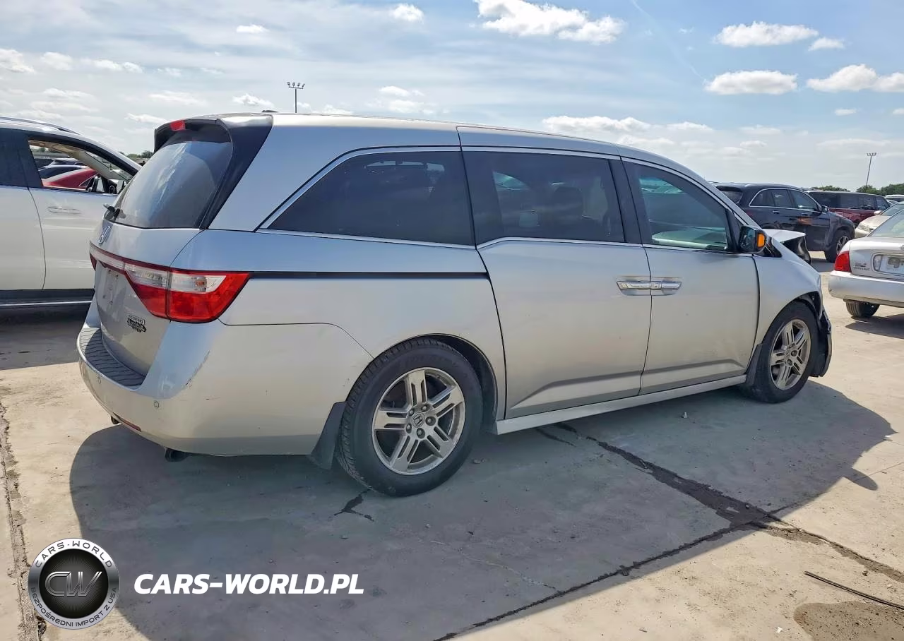 2012 Honda Odyssey VIN:5FNRL5H95CB089911 - 3
