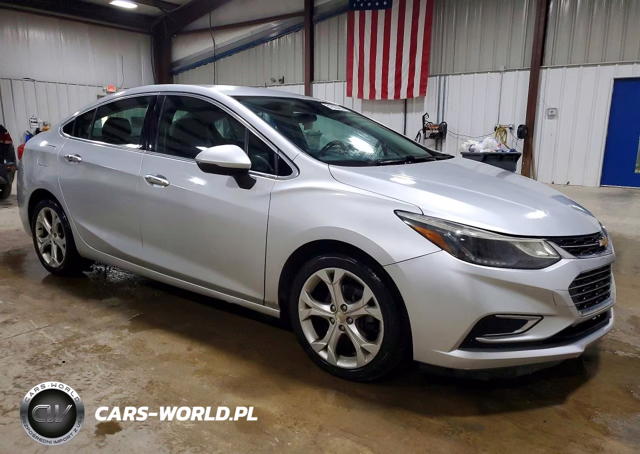 2017 Chevrolet Cruze Premier VIN:1G1BF5SM3H7174791 - 4