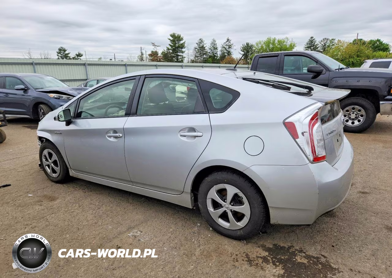 2014 Toyota Prius Three VIN:JTDKN3DU4E1807955 - 2