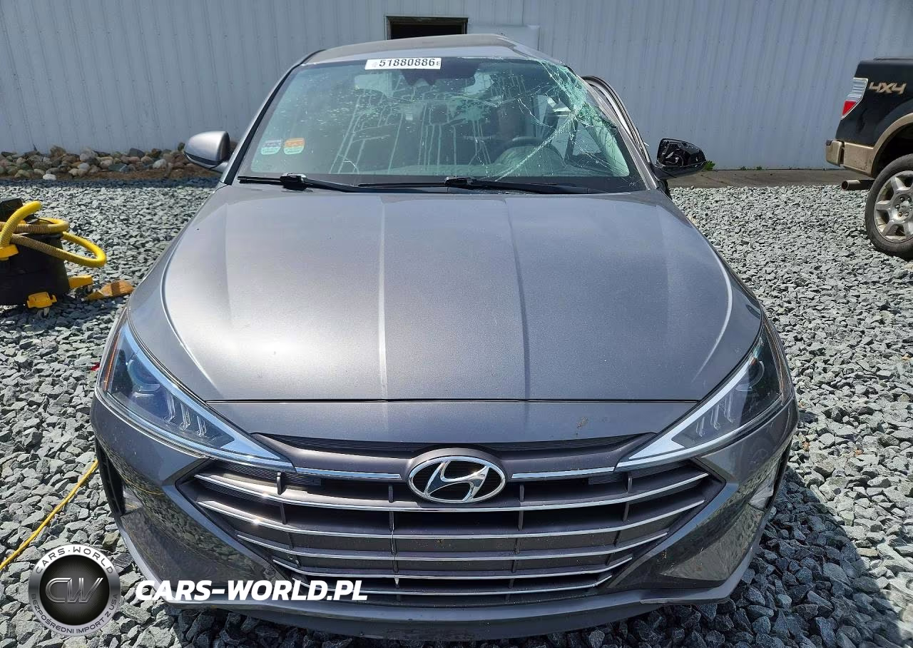 2019 Hyundai Elantra Sel VIN:5NPD84LF0KH425550 - 5
