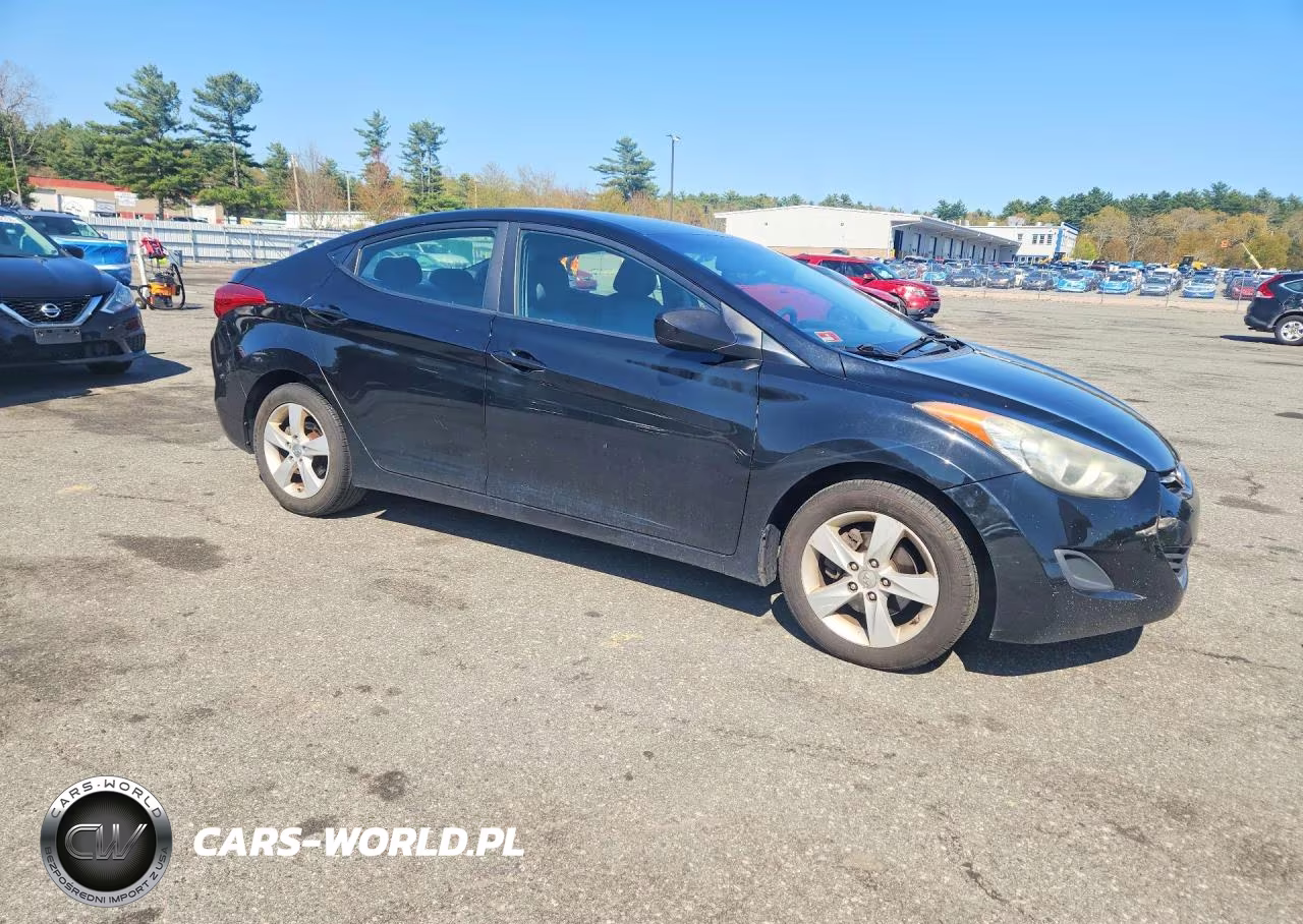 2011 Hyundai Elantra Gls VIN:5NPDH4AE6BH039354 - 4