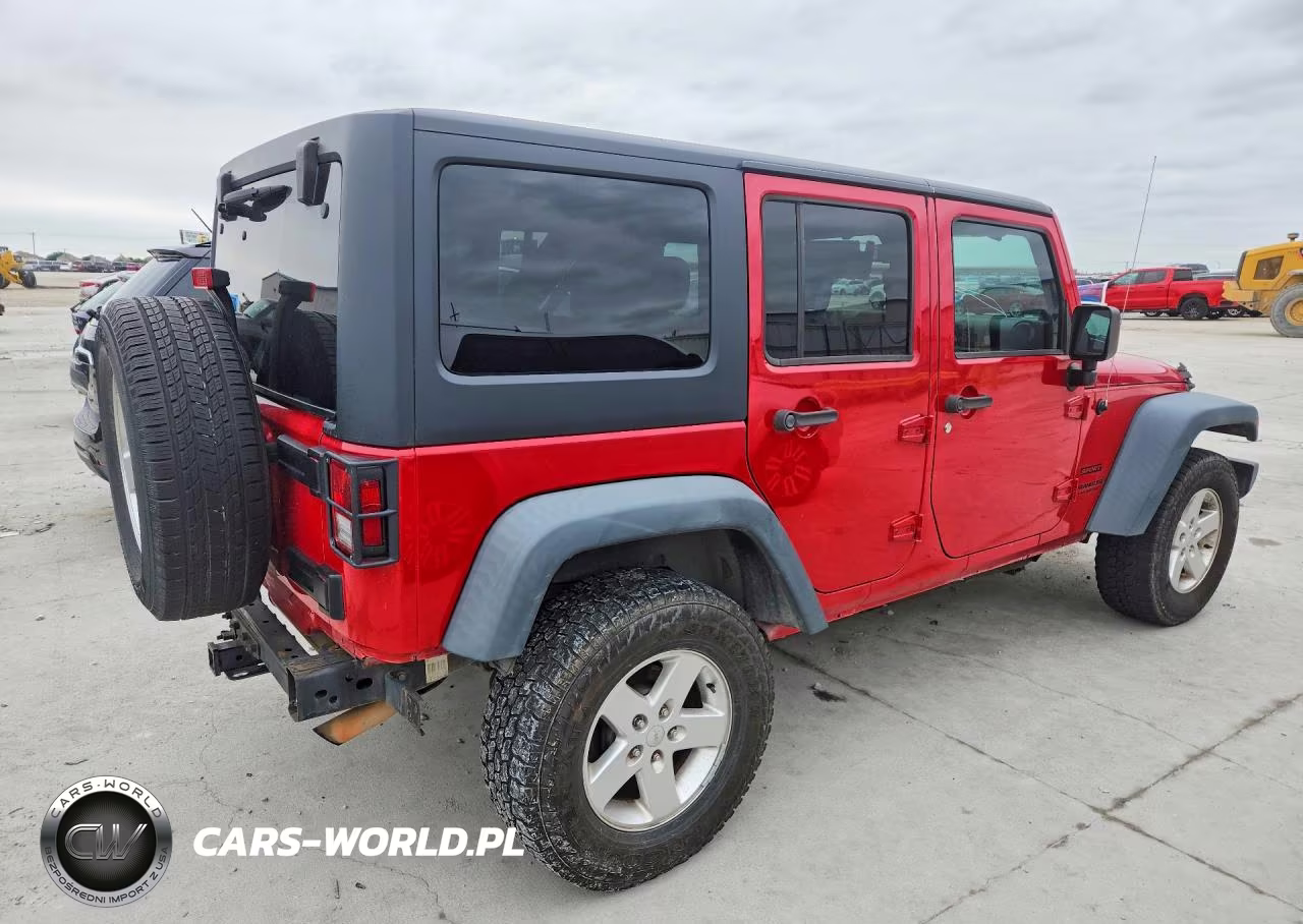 2014 Jeep Wrangler Unlimited Sport VIN:1C4BJWDG8EL198221 - 3