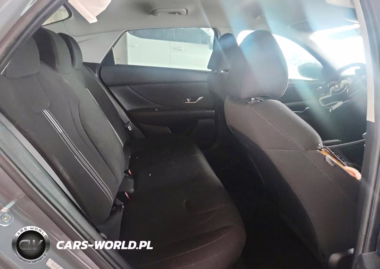 2021 Hyundai Elantra Sel VIN:KMHLM4AG3MU065682 - 10