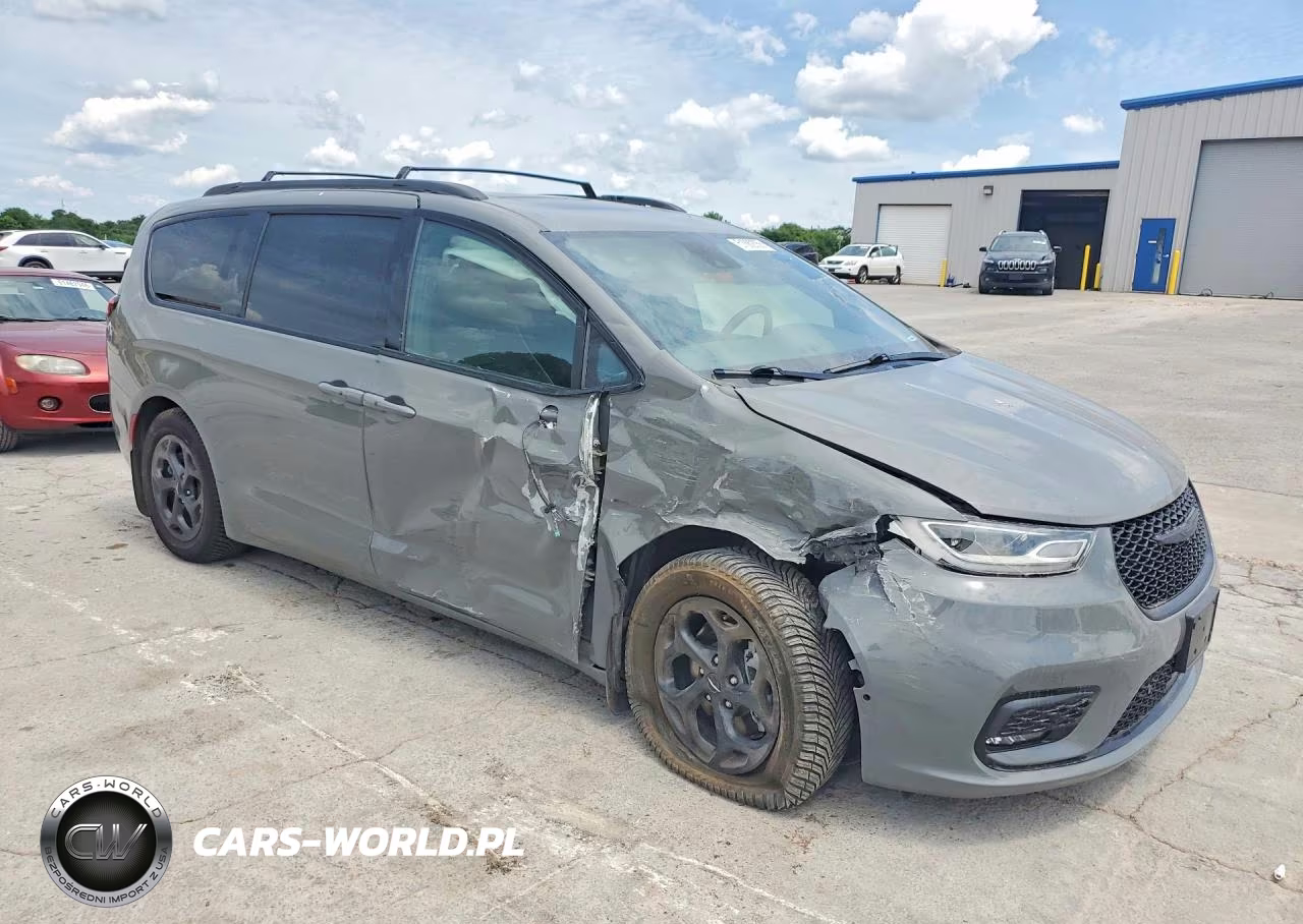 2022 Chrysler Pacifica Hybrid Limited VIN:2C4RC1S7XNR157059 - 4